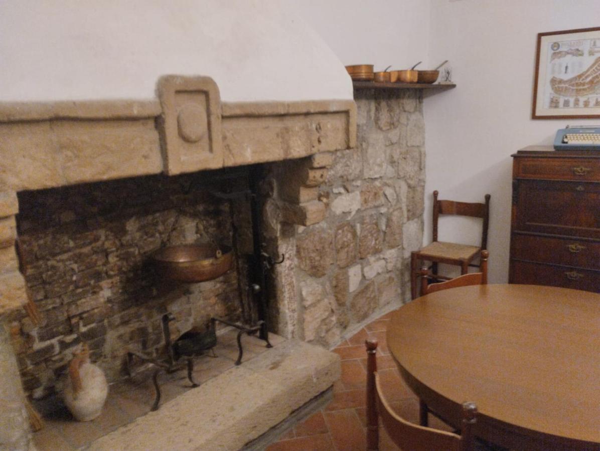 Tuscany Magic House Apartment Pitigliano Exterior photo